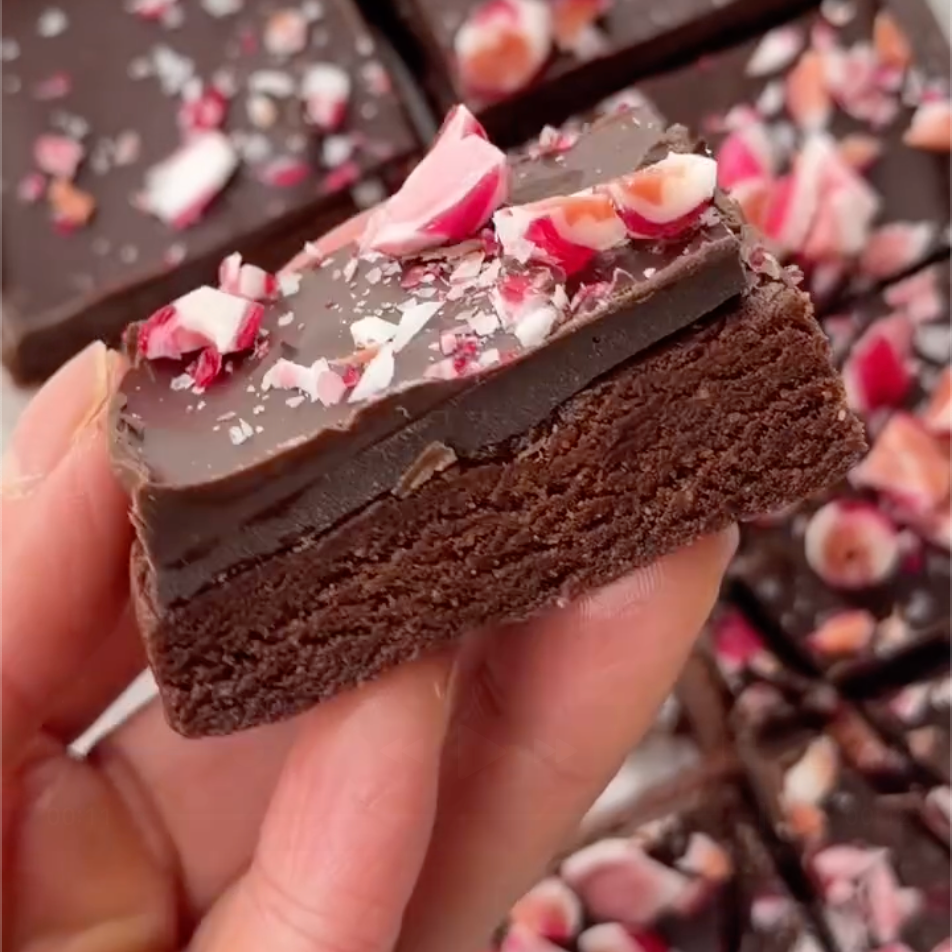 No-Bake Choc Mint Slice