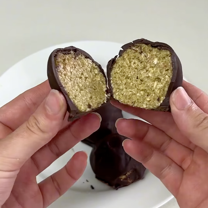 Pistachio Protein Balls